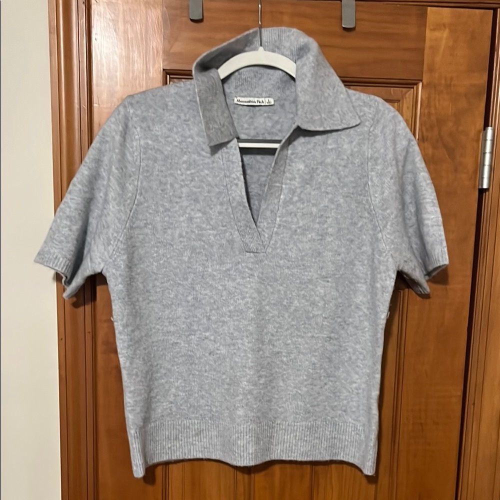 Chic Gray Collared Knit Top